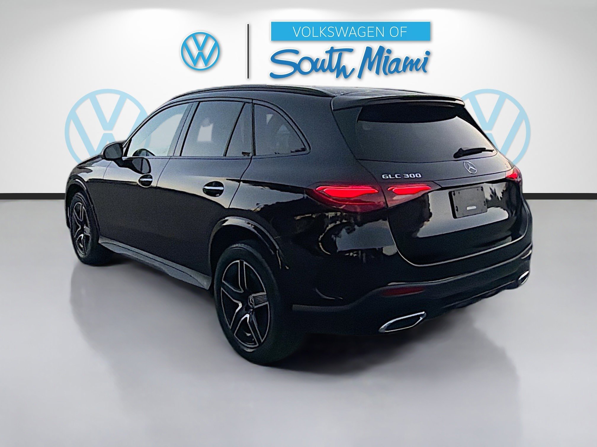 Used 2023 Mercedes-Benz GLC 300 image 5