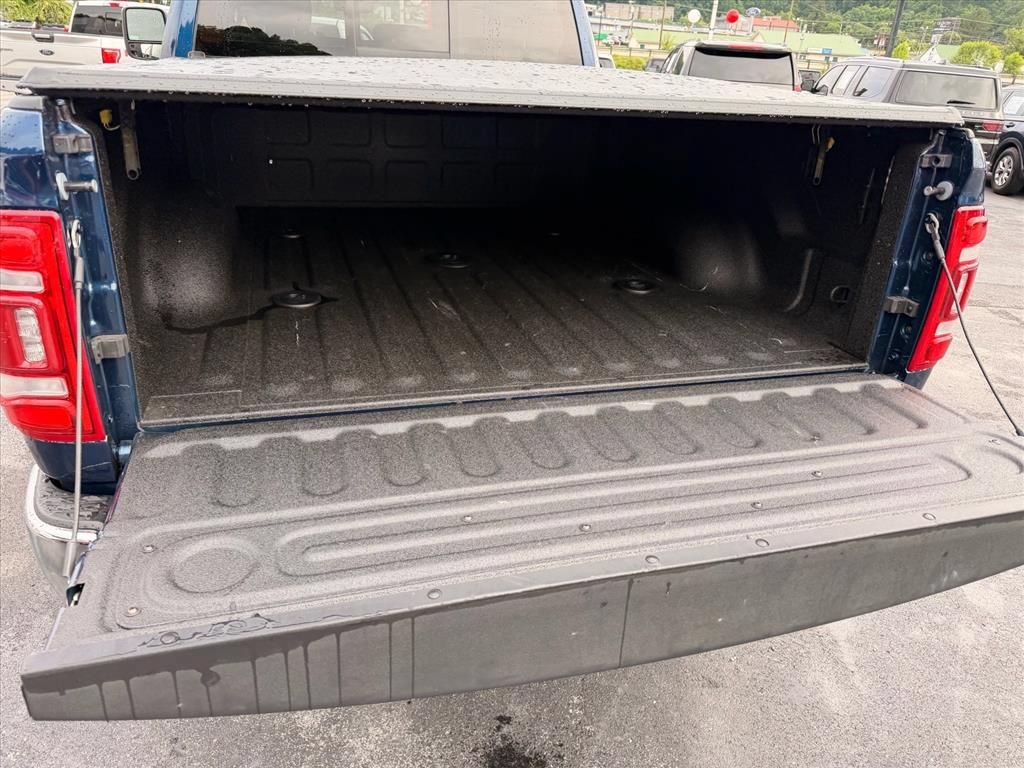 Used 2024 RAM 3500 Limited AWD/4WD image 11