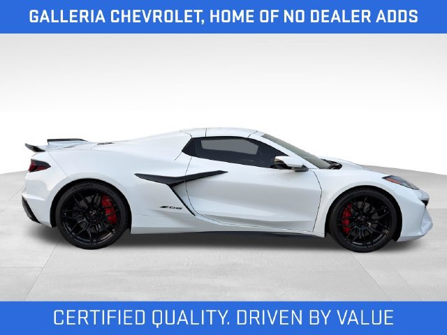 Used 2024 Chevrolet Corvette Z06 RWD image 2
