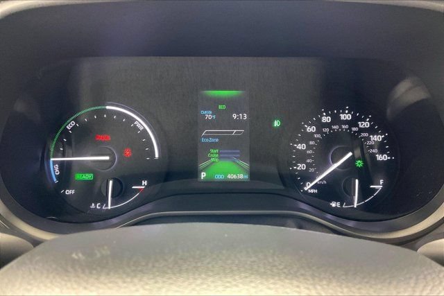 Used 2022 Toyota Sienna XLE w/ XLE Plus Package FWD image 23