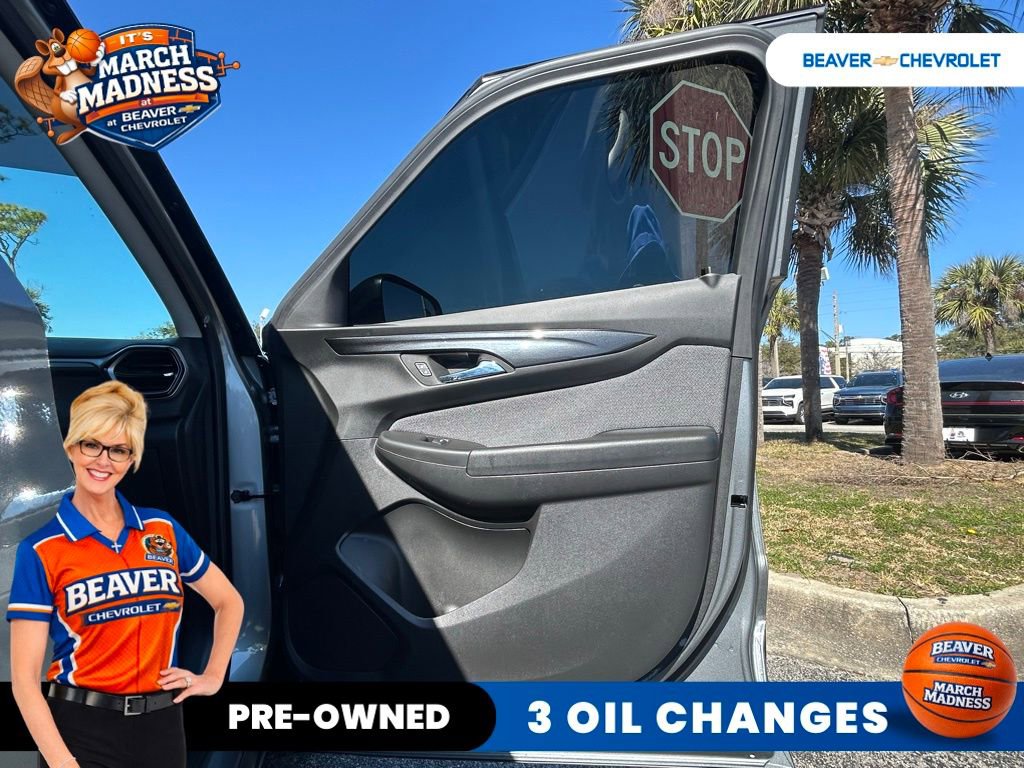 Used 2025 Chevrolet TrailBlazer LS image 28