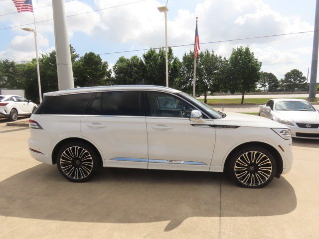Certified 2022 Lincoln Aviator Black Label AWD/4WD image 8