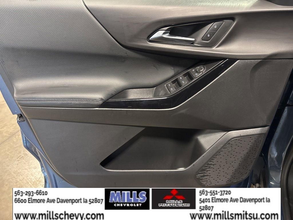 Used 2026 Chevrolet Equinox LT FWD image 9