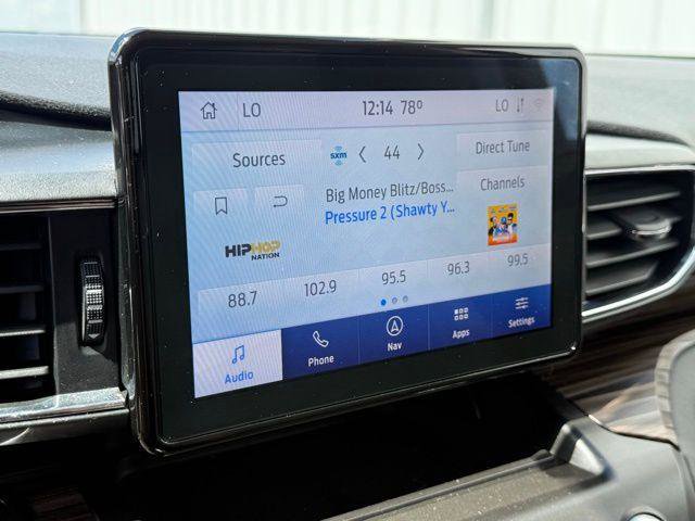 Used 2020 Ford Explorer Limited image 13