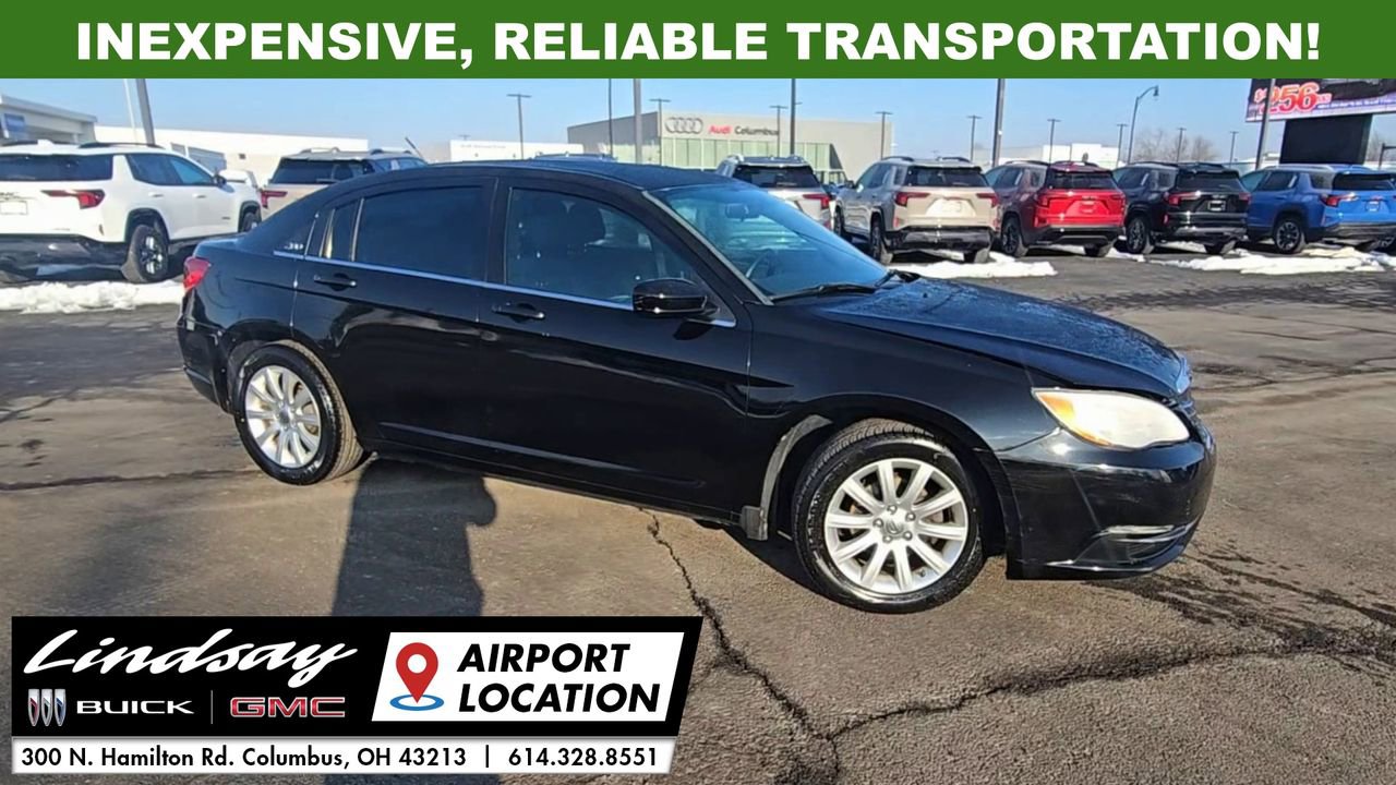 Used 2013 Chrysler 200 Touring FWD image 3