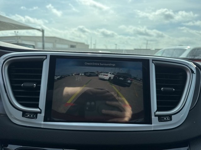 New 2026 Chrysler Voyager LX image 17