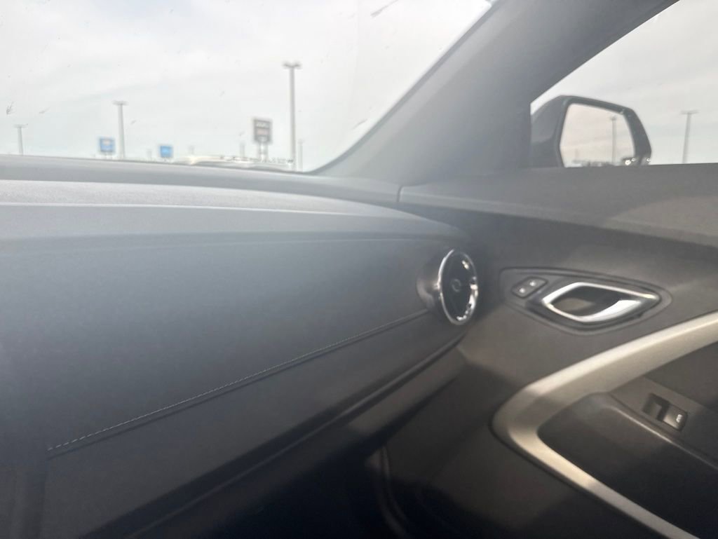 Used 2020 Chevrolet Camaro LT w/ RS Package RWD image 15