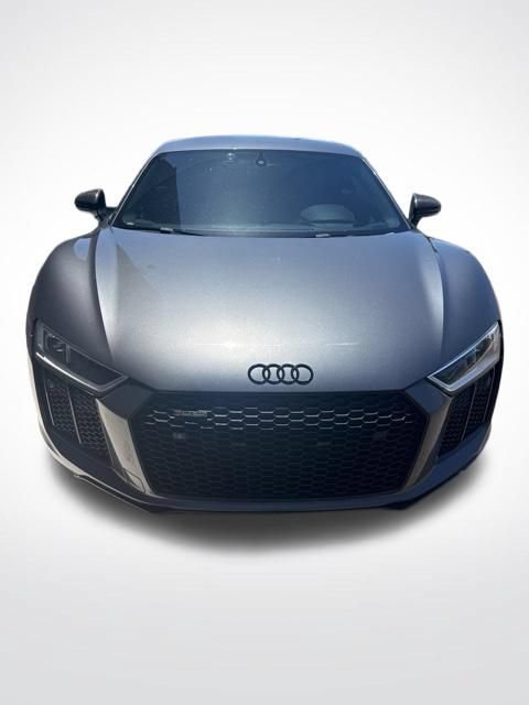 Used 2018 Audi R8 V10 plus AWD/4WD image 2