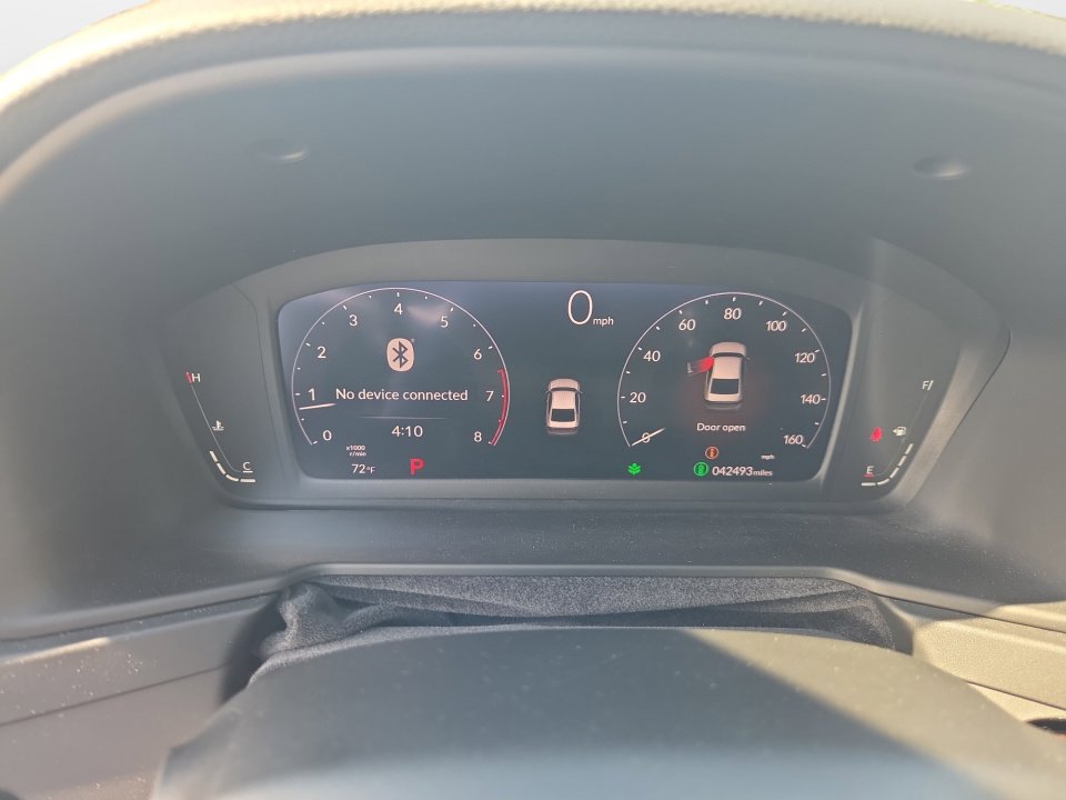 Used 2023 Honda Accord EX image 11