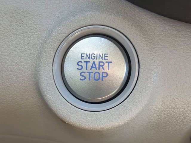 Used 2025 Hyundai Venue SEL FWD image 26
