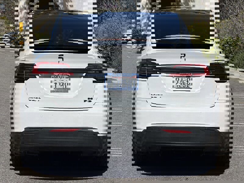 Used 2016 Tesla Model X P90D image 5