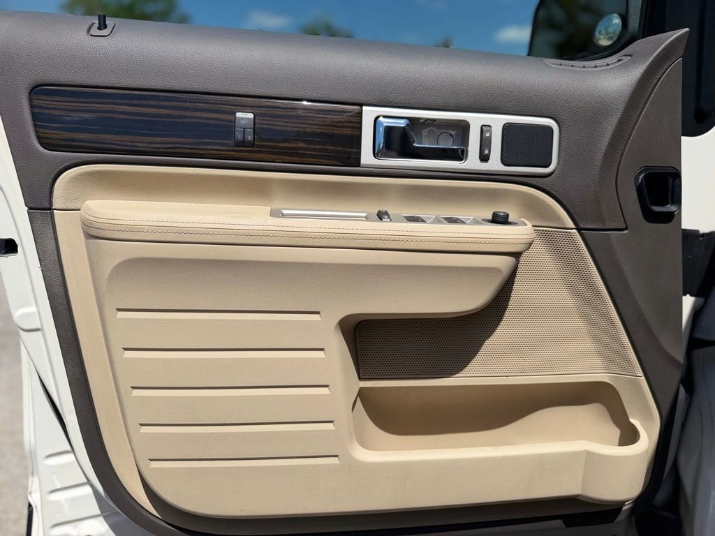 Used 2008 Lincoln MKX 2WD image 10