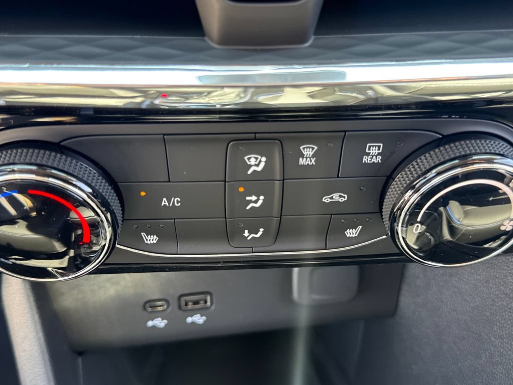 New 2026 Buick Encore GX Sport Touring w/ Advanced Technology Package FWD image 19