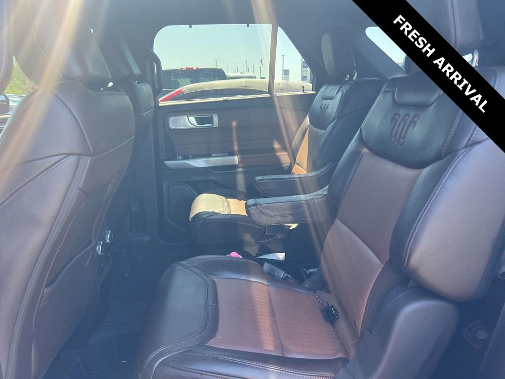 Used 2021 Ford Explorer King Ranch w/ Premium Technology Package AWD/4WD image 4