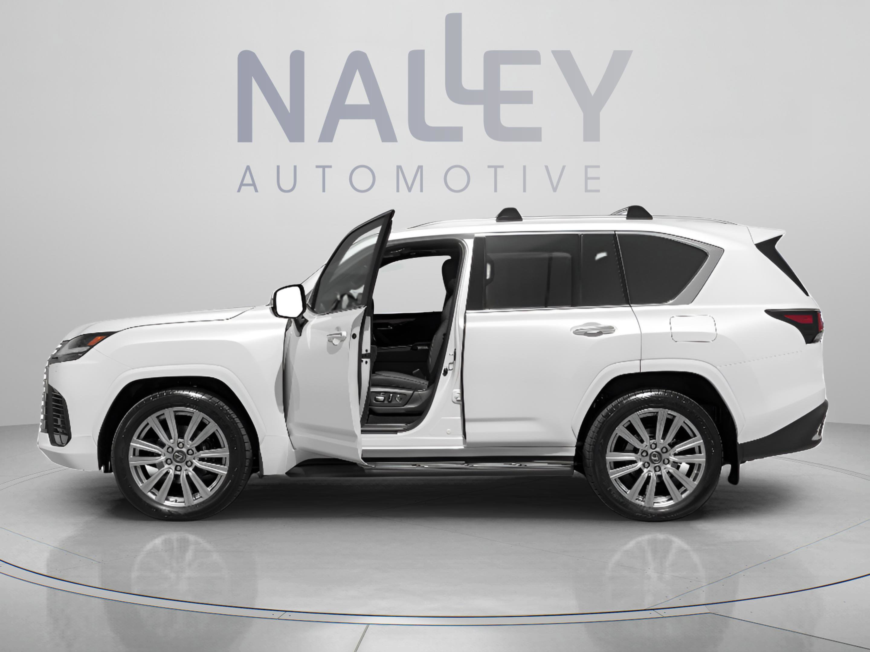 Used 2023 Lexus LX 600 F Sport w/ Accessory Package (Z1) AWD/4WD image 2