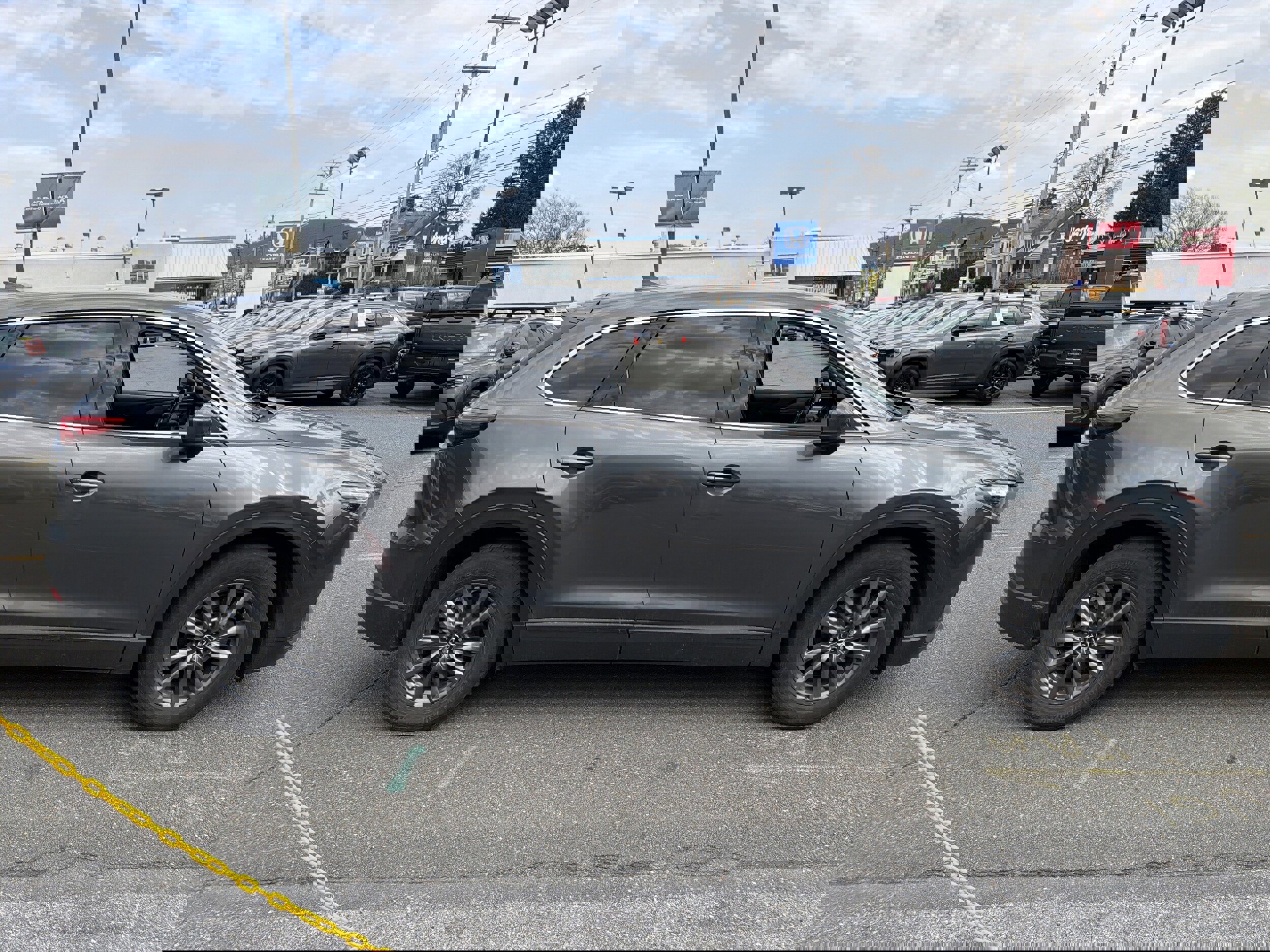 Used 2023 MAZDA CX-9 Touring image 8