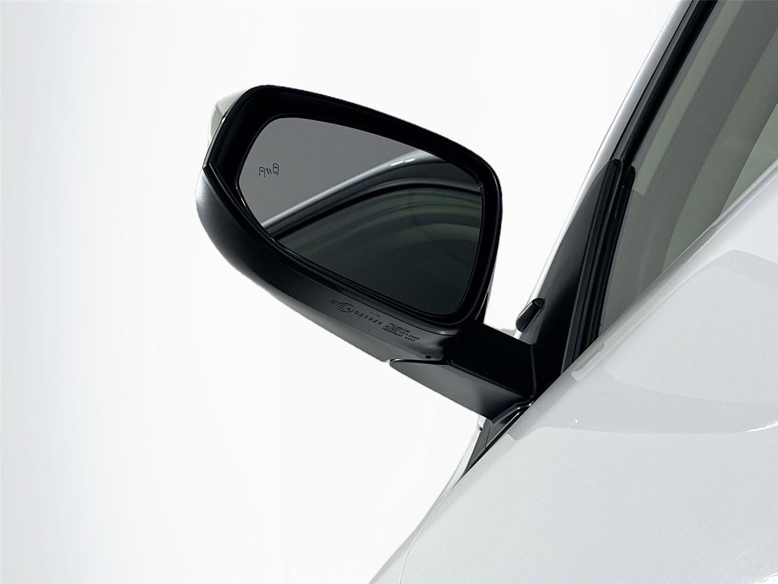 Certified 2024 Toyota 4Runner SR5 image 5