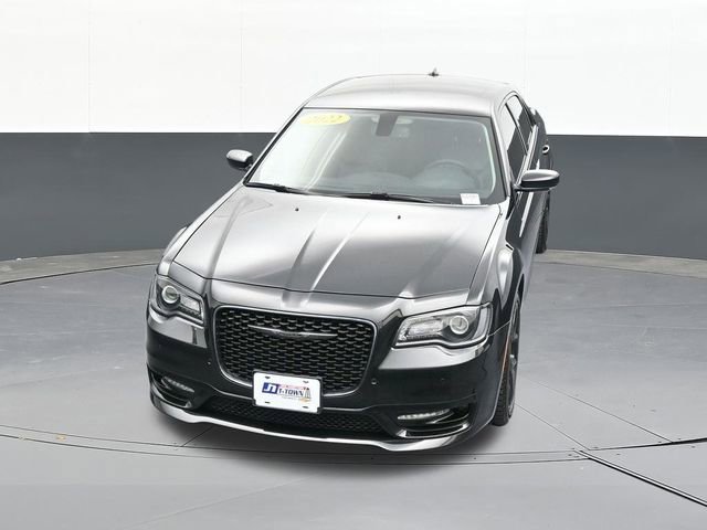 Used 2022 Chrysler 300 Touring L image 64