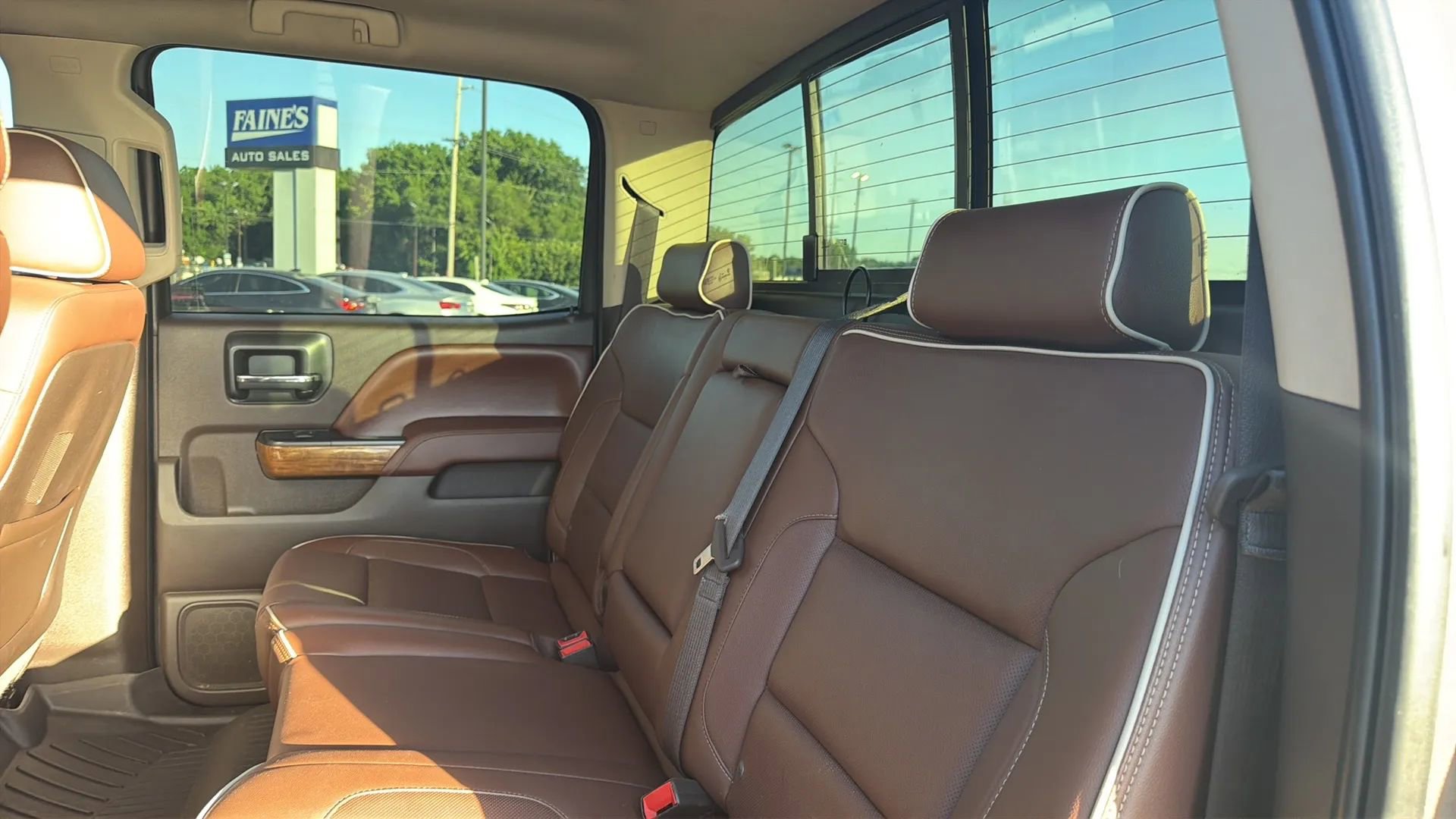 Used 2015 Chevrolet Silverado 2500 High Country w/ Duramax Plus Package AWD/4WD image 48