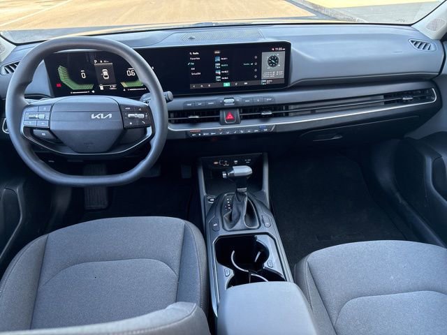 Used 2025 Kia K4 LXS image 29