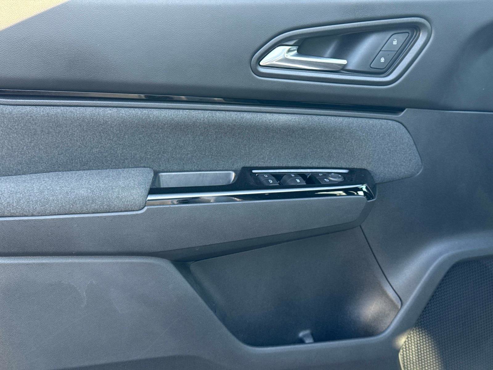 Used 2024 Honda Prologue EX image 18