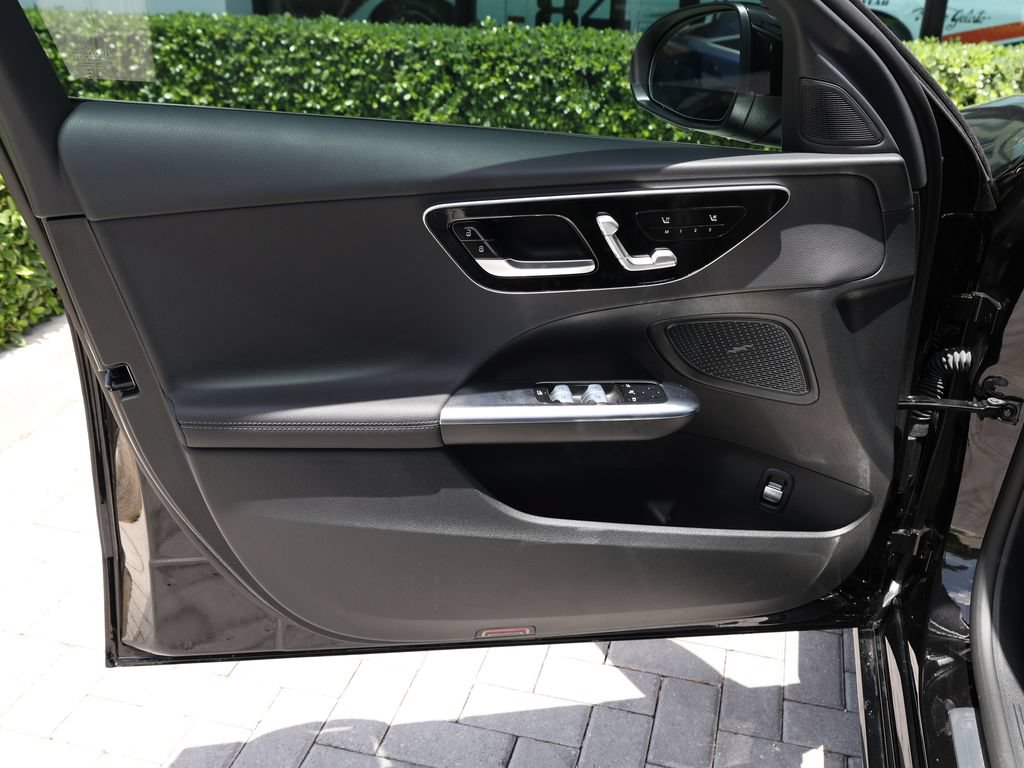 Used 2025 Mercedes-Benz C 300 Sedan image 11