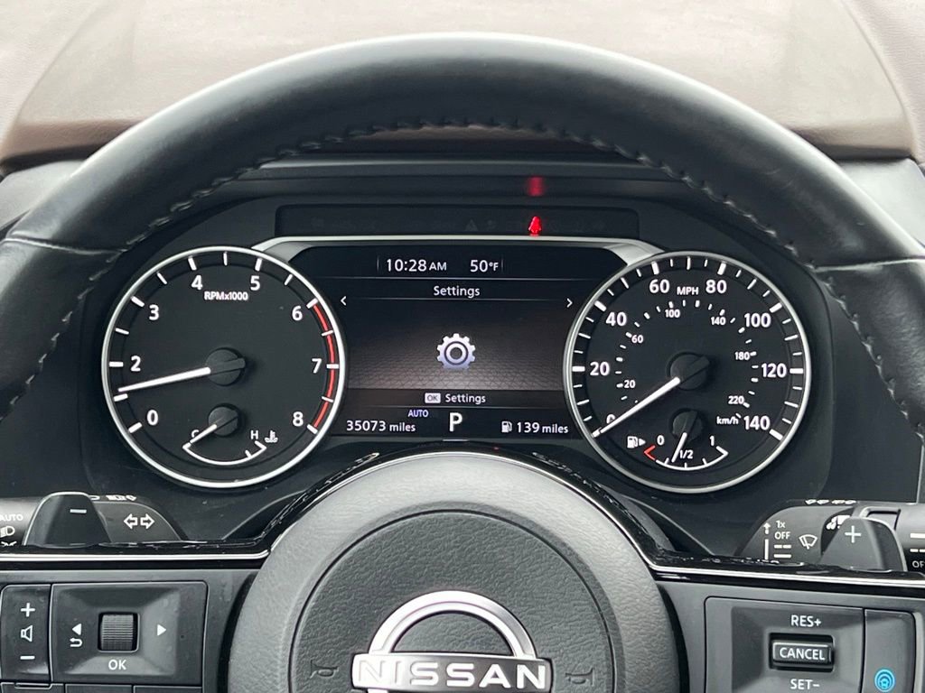 Used 2022 Nissan Rogue SV w/ SV Premium Package image 21