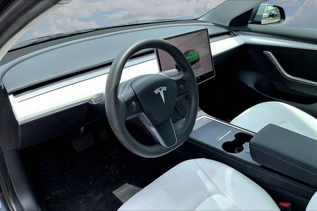 Used 2023 Tesla Model 3 Standard Range RWD image 14