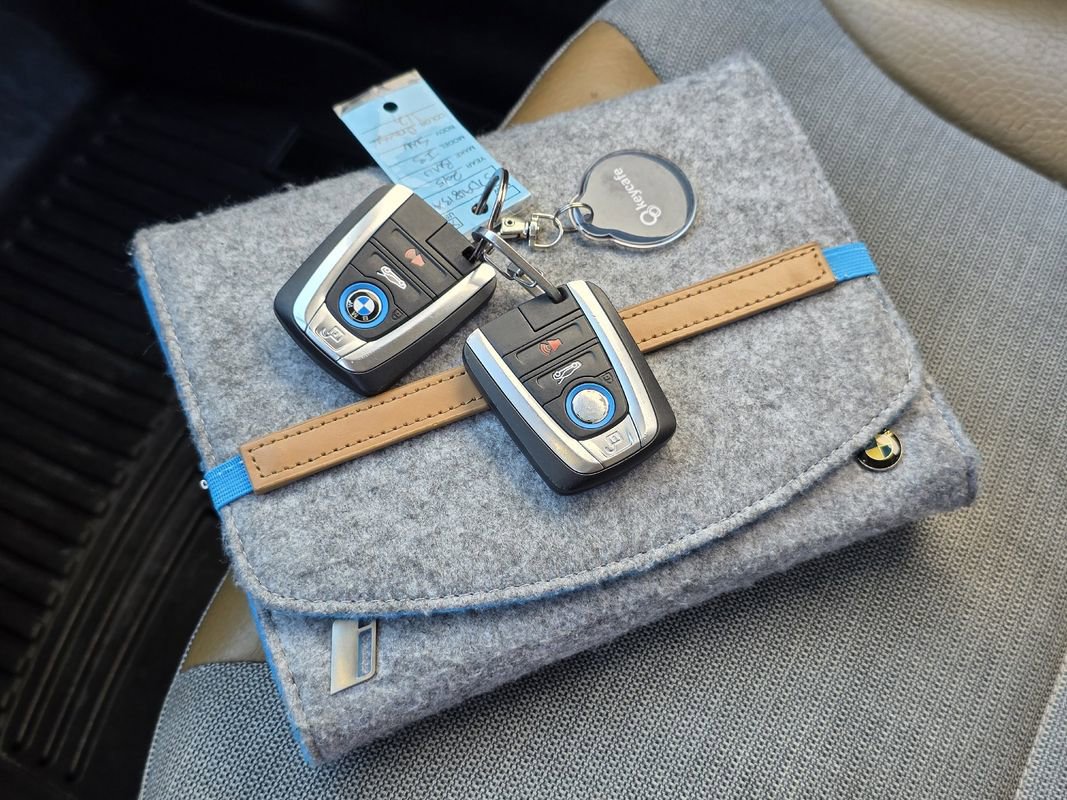 Used 2015 BMW i3 w/ Range Extender image 33