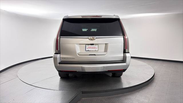 Used 2018 Cadillac Escalade ESV Luxury RWD image 7