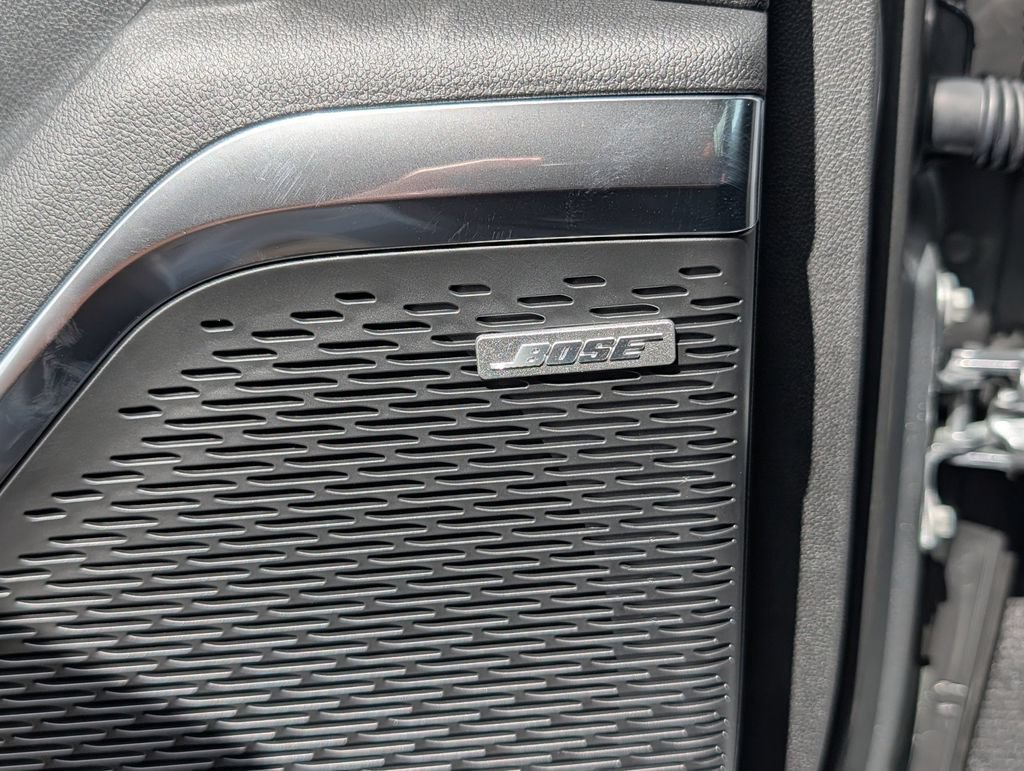 New 2026 Chevrolet Traverse RS w/ LPO, Floor Liner Package FWD image 17