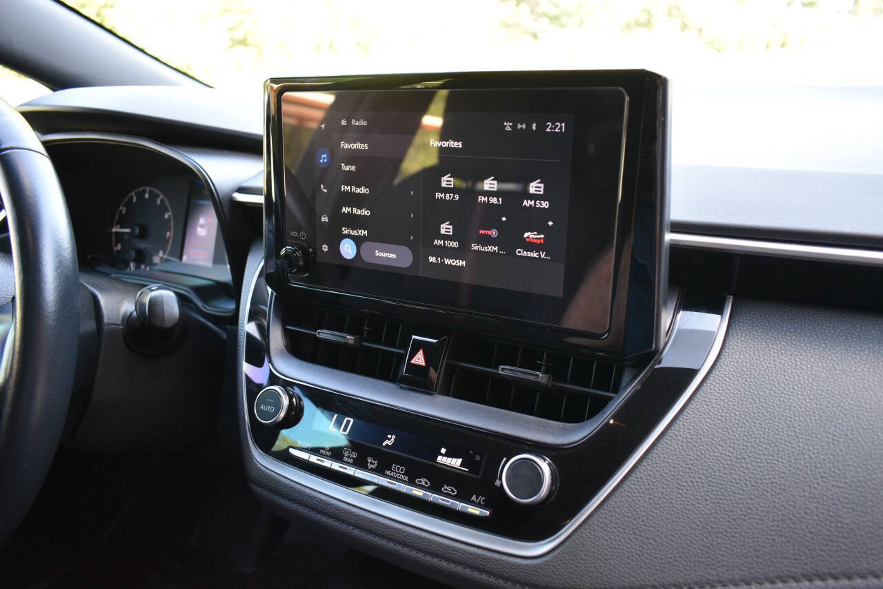Used 2023 Toyota Corolla SE FWD image 23