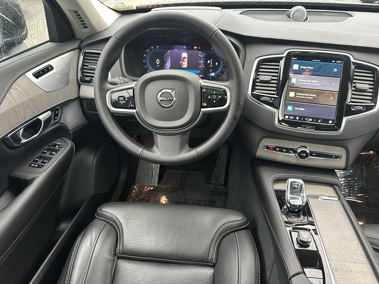 Used 2025 Volvo XC90 B6 Ultra w/ Protection Package Premier image 18