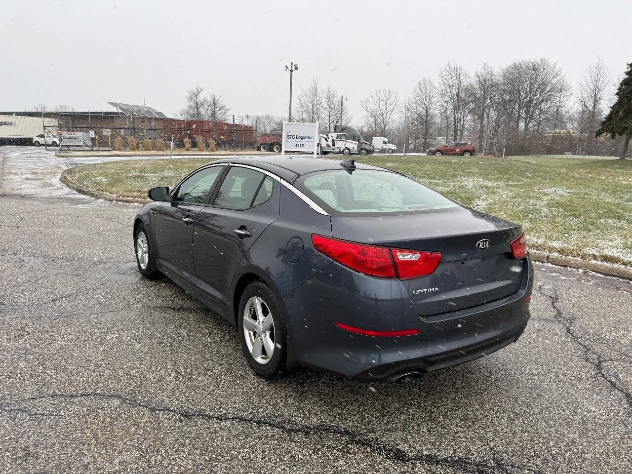 Used 2015 Kia Optima LX image 3