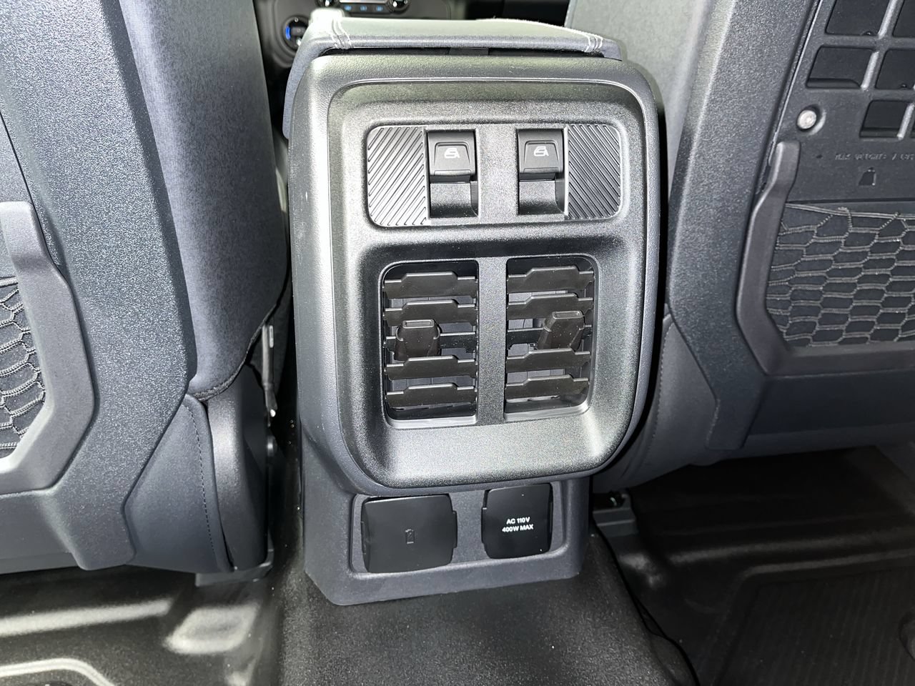 Used 2026 Ford Bronco Big Bend w/ Black Diamond Package AWD/4WD image 11