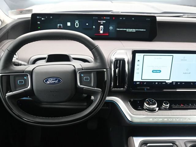 New 2025 Ford Expedition Platinum image 13