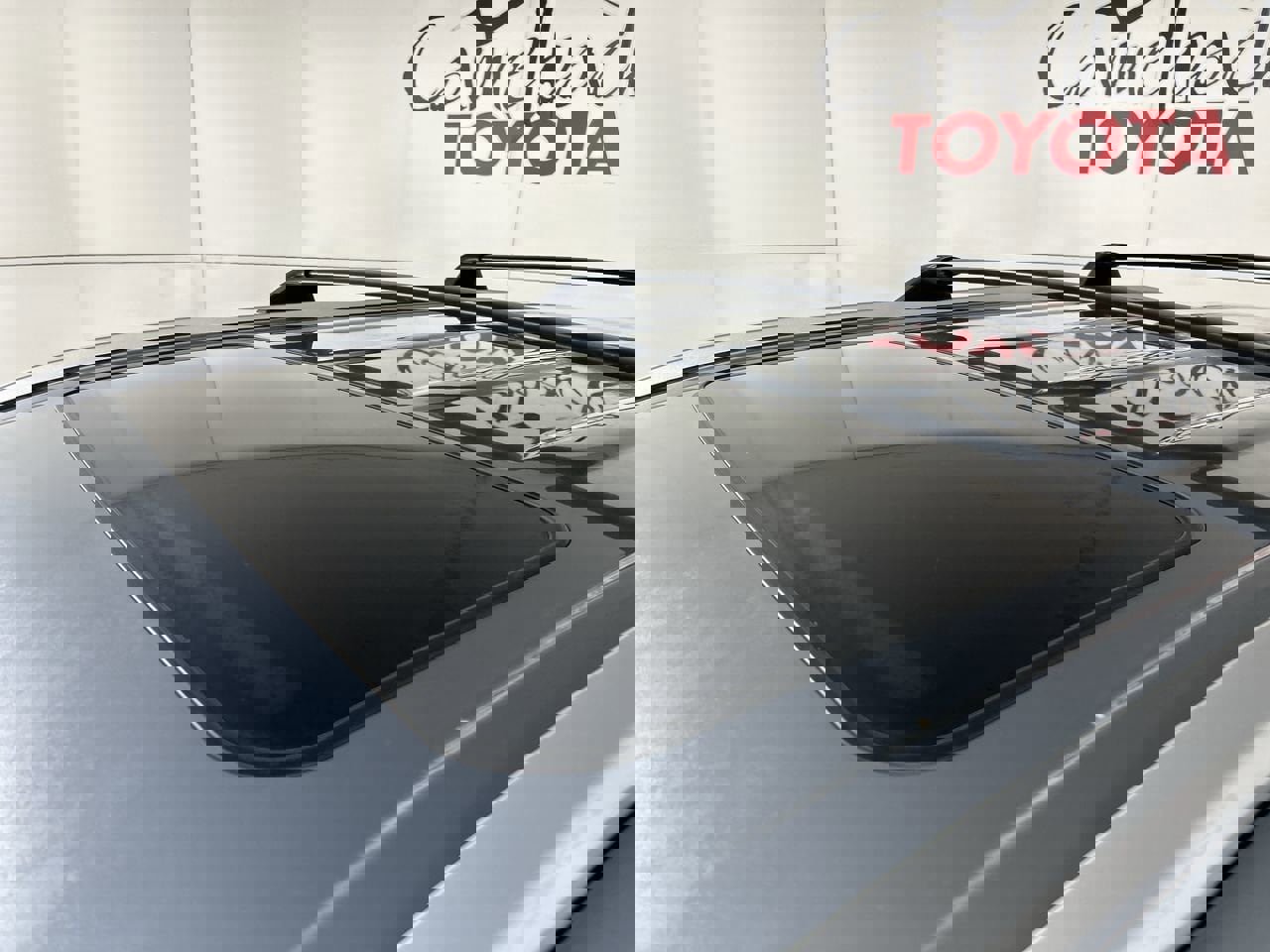 Used 2023 Toyota Highlander XLE image 10