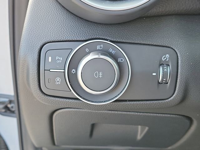Used 2024 Alfa Romeo Giulia Sprint image 30