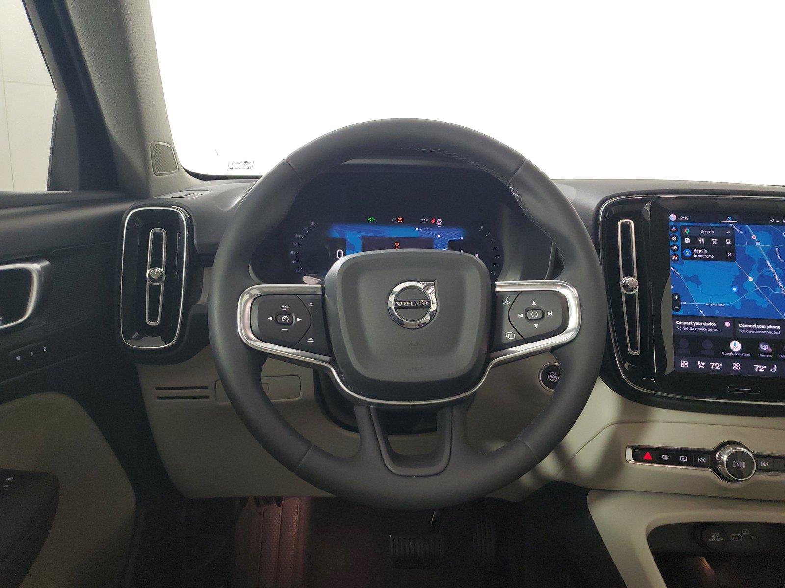 Used 2024 Volvo XC40 B5 Plus w/ Protection Package Premier AWD/4WD image 16