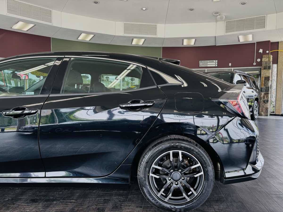 Used 2018 Honda Civic LX image 11