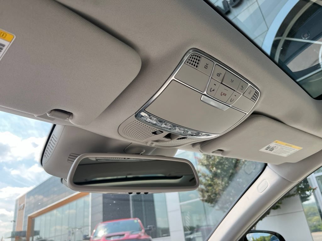 Used 2015 Mercedes-Benz S 550 Sedan image 10