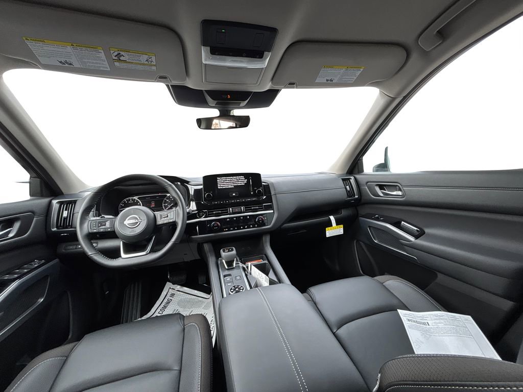 New 2025 Nissan Pathfinder SL image 12