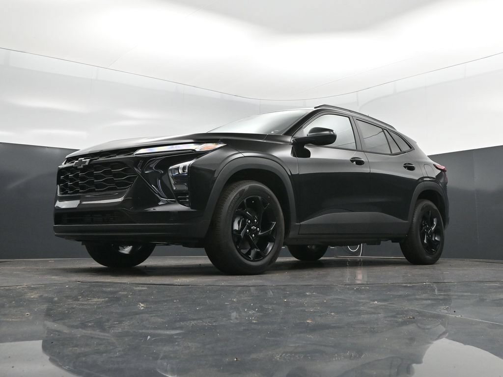 Used 2026 Chevrolet Trax LT w/ Driver Confidence Package FWD image 38
