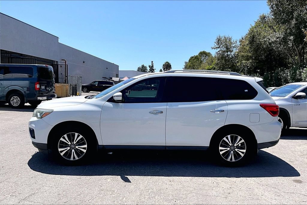 Used 2017 Nissan Pathfinder S FWD image 7