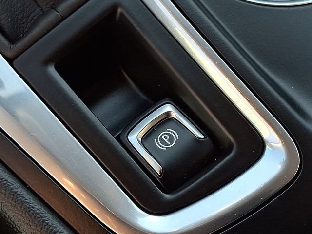 Used 2023 Chevrolet Equinox LT AWD/4WD image 25