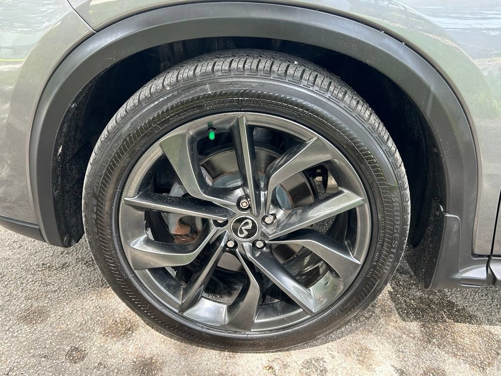 Used 2019 INFINITI QX50 Essential w/ Sensory Package AWD/4WD image 13