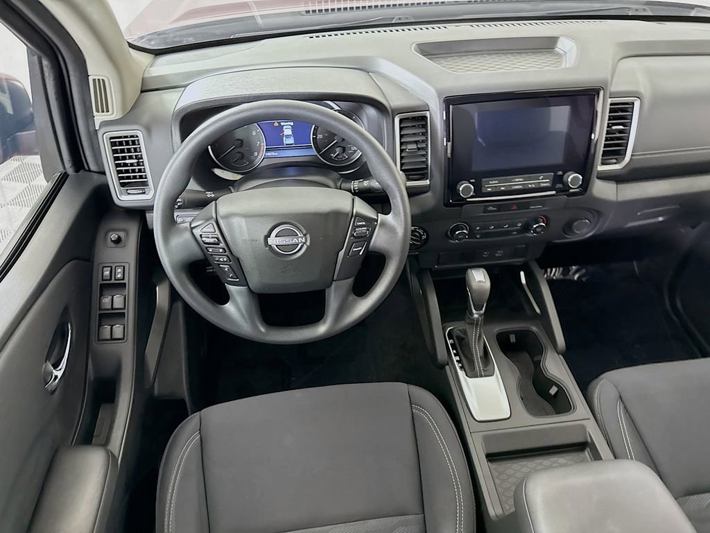 Used 2024 Nissan Frontier SV w/ Tow Package image 4