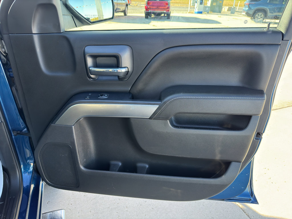 Used 2018 Chevrolet Silverado 1500 LT w/ All Star Edition image 21