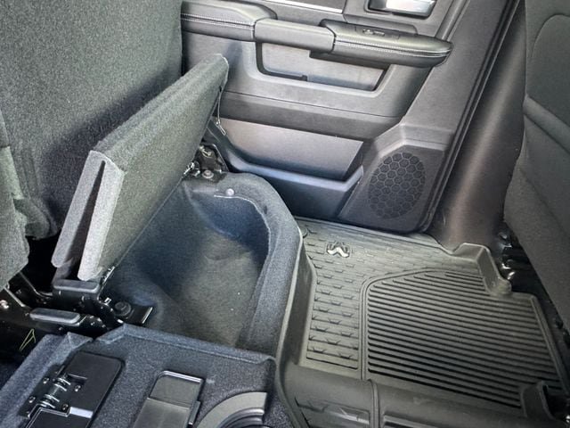 New 2026 RAM 2500 Big Horn AWD/4WD image 36