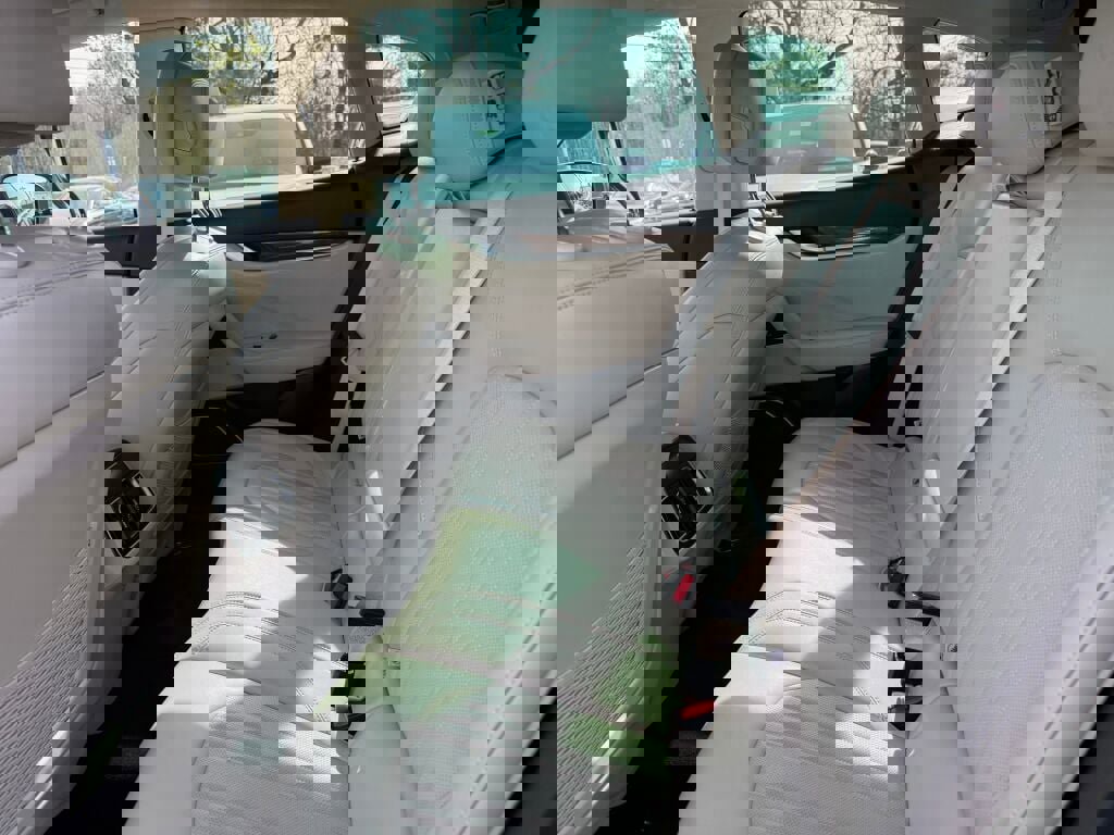 Used 2017 Maserati Levante S image 24